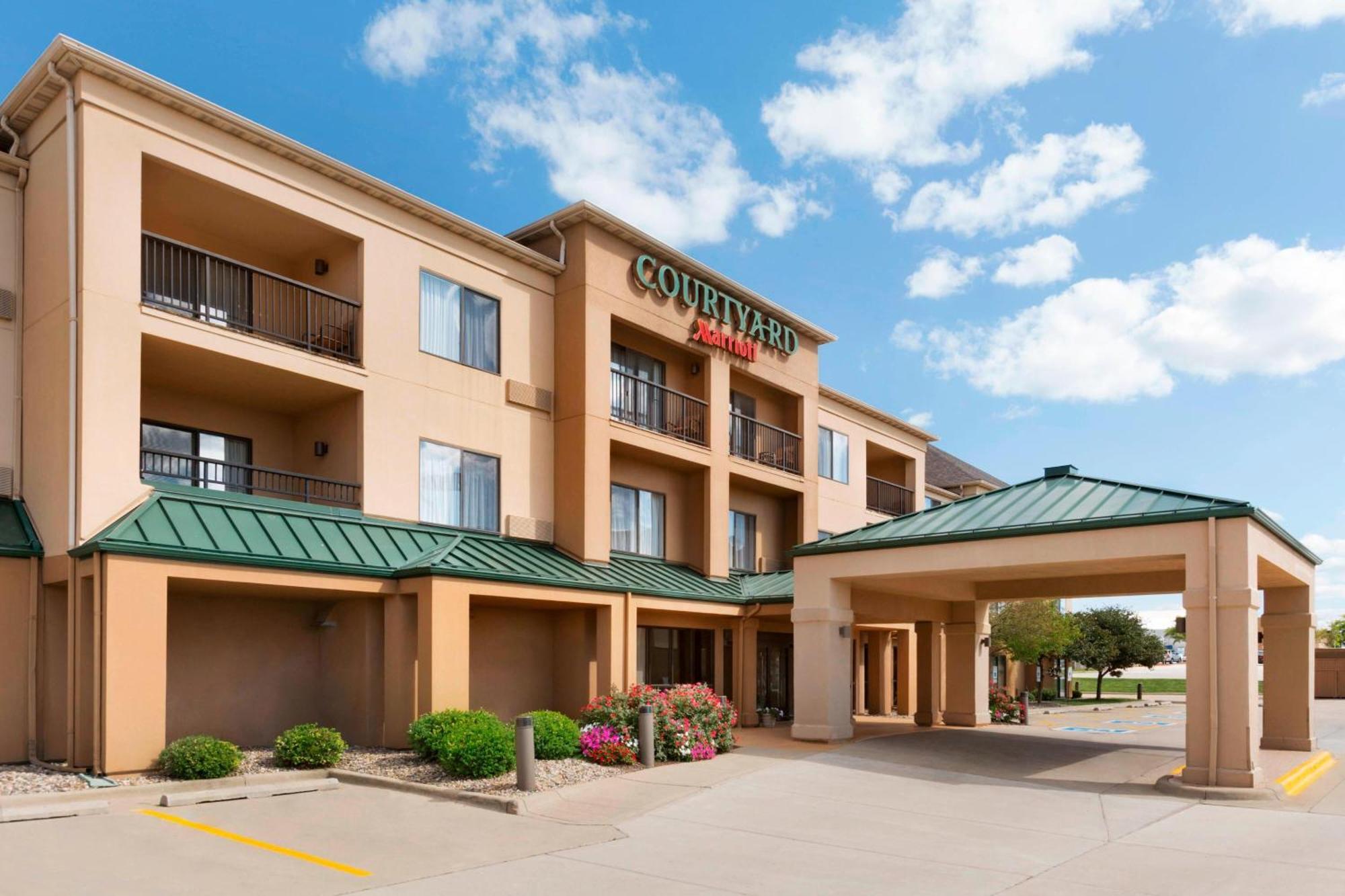 Hotel Courtyard By Marriott Bloomington Normal Exterior foto